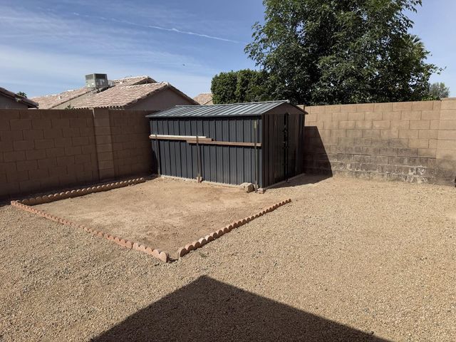 8563 W Mission Lane, Peoria, AZ 85345