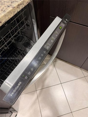 9040 NW 54th St 9040, Sunrise, FL 33351