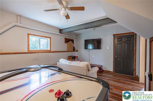 41 Longfellow Circle, Penn Forest Twp, PA 18210