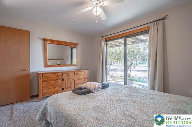 41 Longfellow Circle, Penn Forest Twp, PA 18210