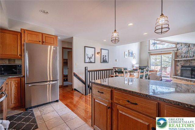 41 Longfellow Circle, Penn Forest Twp, PA 18210