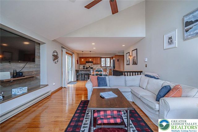 41 Longfellow Circle, Penn Forest Twp, PA 18210