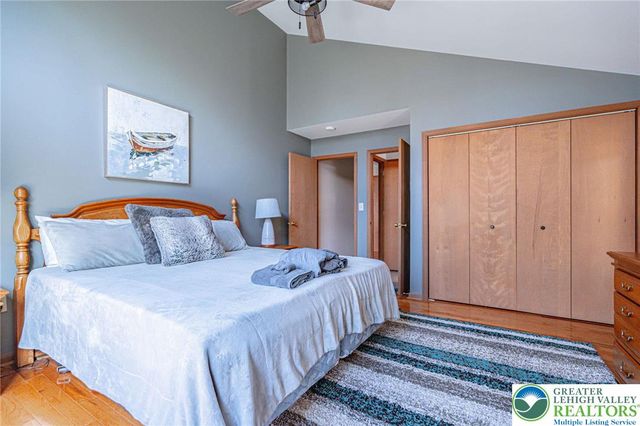 41 Longfellow Circle, Penn Forest Twp, PA 18210