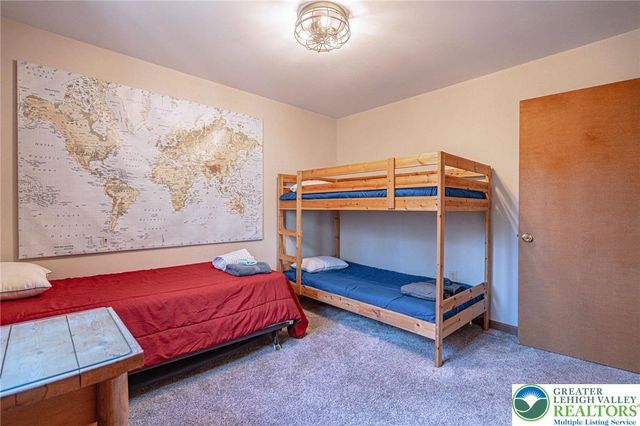 41 Longfellow Circle, Penn Forest Twp, PA 18210