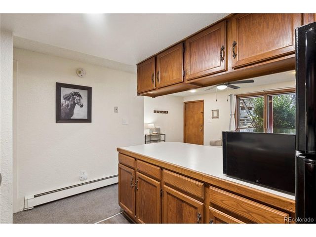 1370 Estes St 102, Lakewood, CO 80215