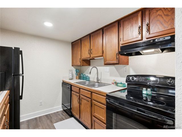 1370 Estes St 102, Lakewood, CO 80215