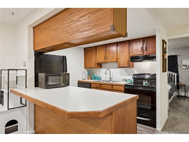 1370 Estes St 102, Lakewood, CO 80215