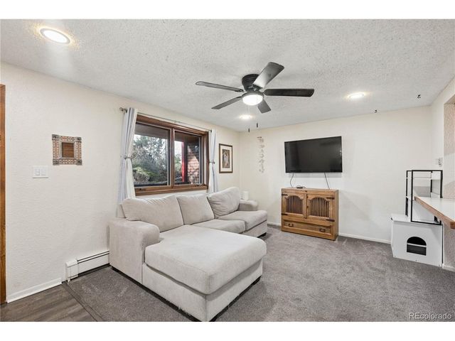 1370 Estes St 102, Lakewood, CO 80215