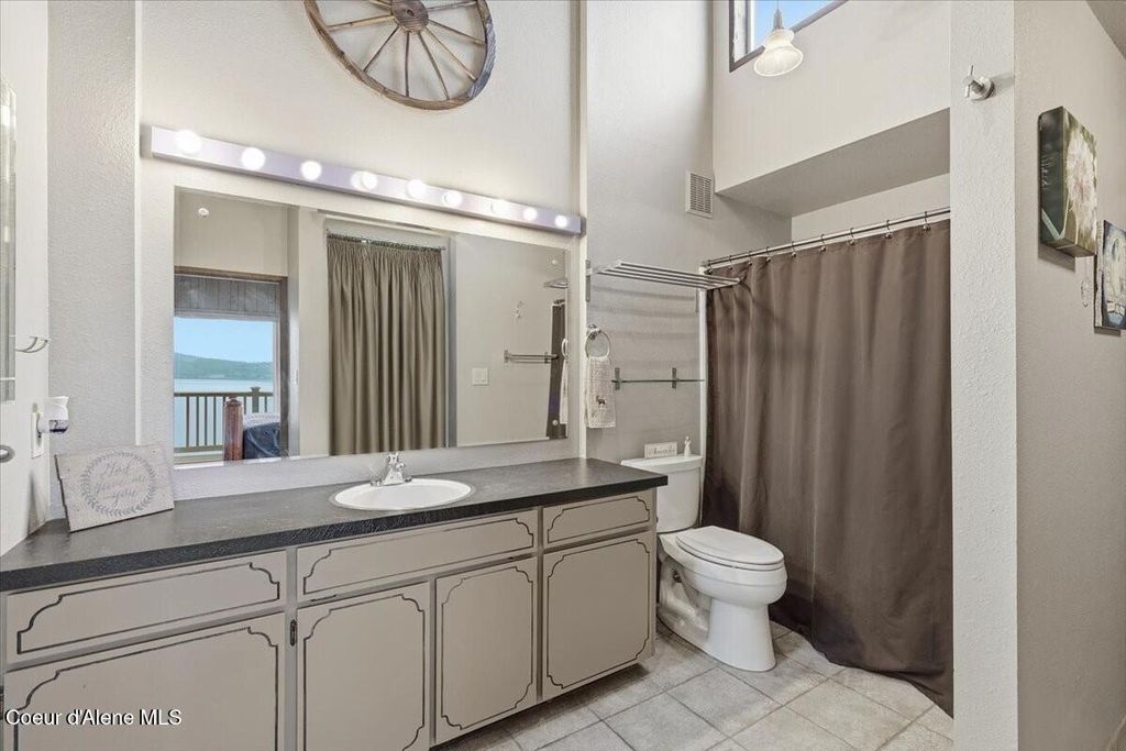 2395 S Silver Beach Road, Coeur d'Alene, ID 83814 photo 28