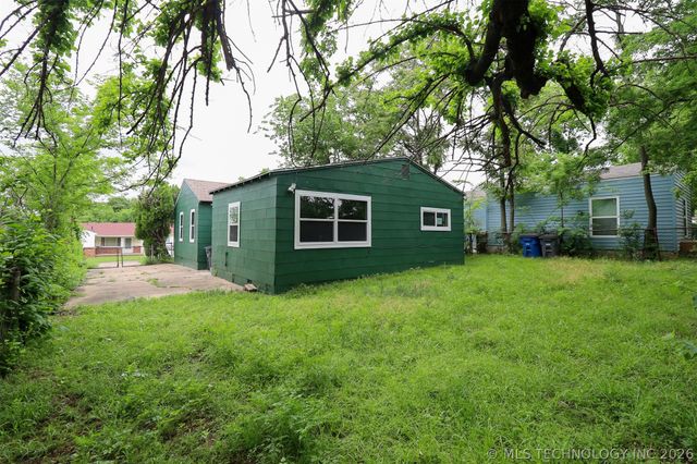 1008 E King Place, Tulsa, OK 74106