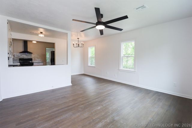 1008 E King Place, Tulsa, OK 74106