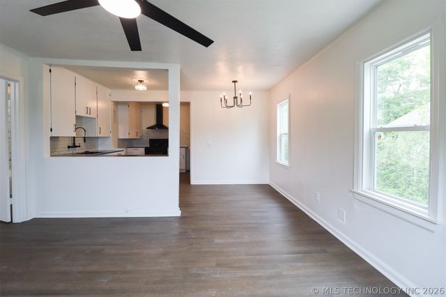 1008 E King Place, Tulsa, OK 74106