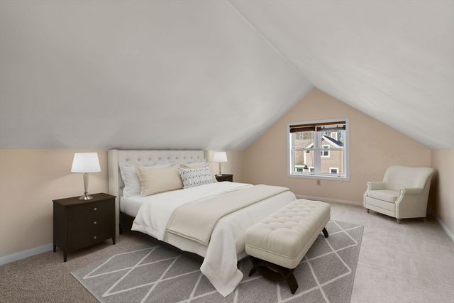 6 Locust Ln 2, Watertown, MA 02472