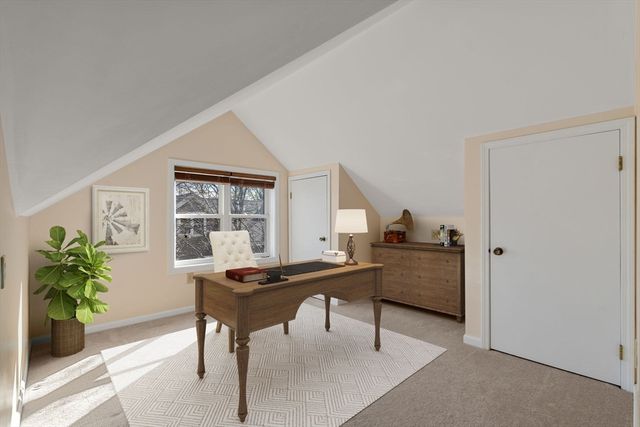 6 Locust Ln 2, Watertown, MA 02472