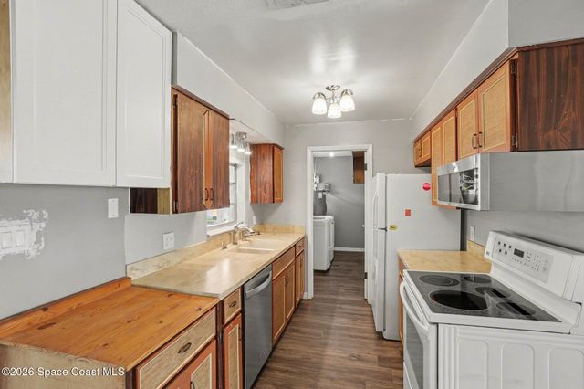 2870 Locksley Road, Melbourne, FL 32935