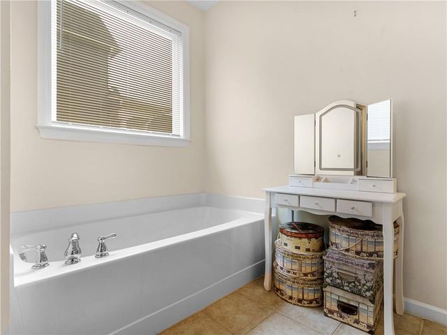 353 Southgate Drive, Locust Grove, GA 30248