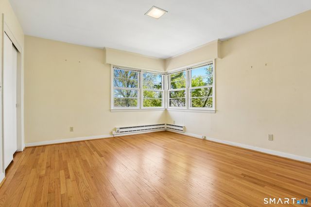 104 Knollwood Drive, New Haven, CT 06515
