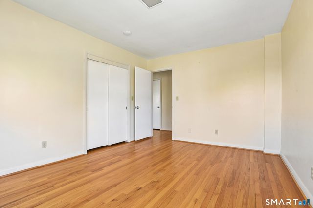 104 Knollwood Drive, New Haven, CT 06515