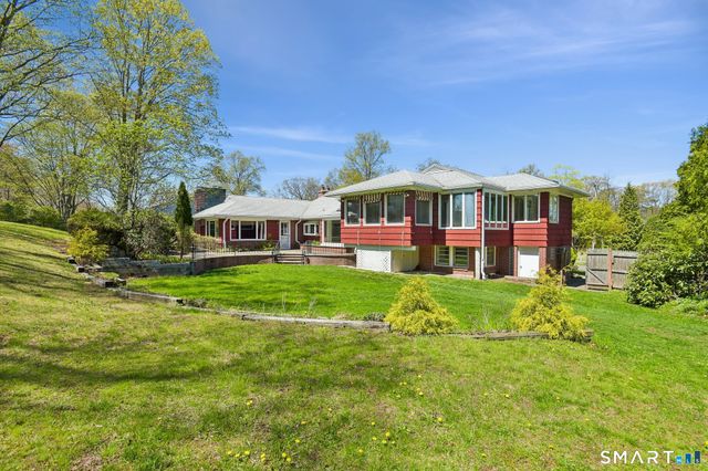 104 Knollwood Drive, New Haven, CT 06515