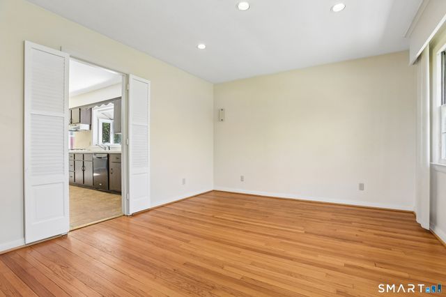 104 Knollwood Drive, New Haven, CT 06515