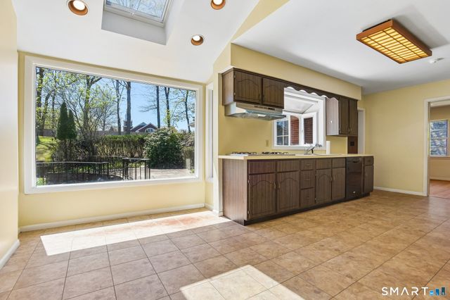 104 Knollwood Drive, New Haven, CT 06515