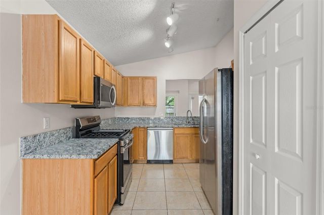 2374 BLUE SAPPHIRE CIRCLE, Orlando, FL 32837