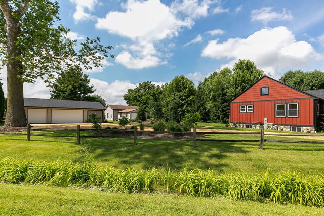 1712 Big Island Parkway, Rock Island, IL 60201