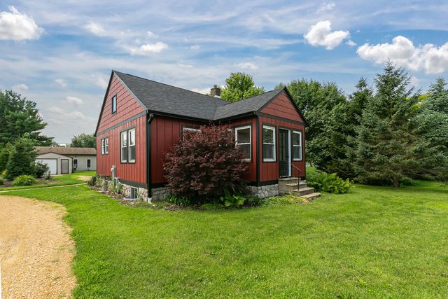 1712 Big Island Parkway, Rock Island, IL 60201