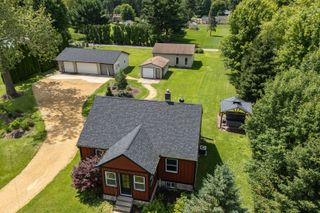 1712 Big Island Parkway, Rock Island, IL 60201
