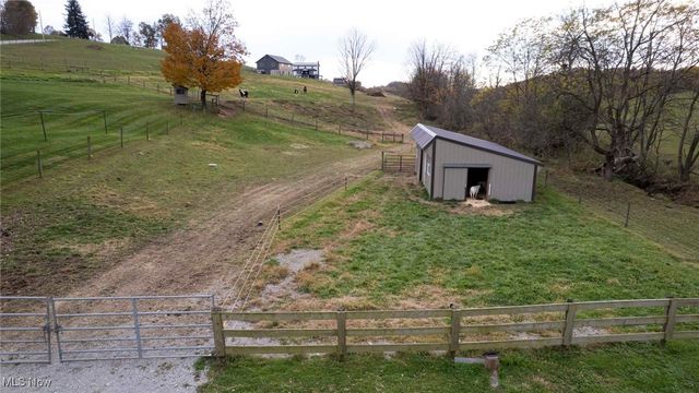 3841 Township Road 110, Millersburg, OH 44654