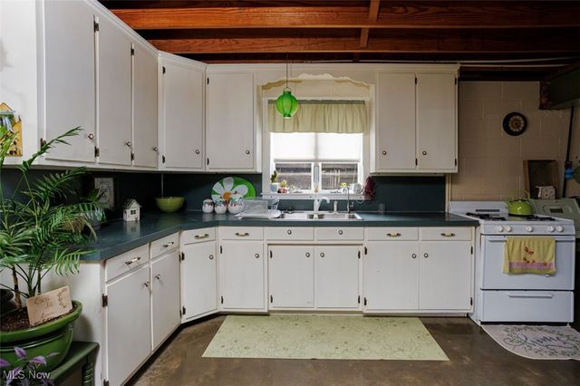 3841 Township Road 110, Millersburg, OH 44654