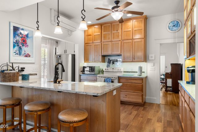 143 Granite Street, Ashland, OR 97520
