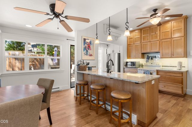 143 Granite Street, Ashland, OR 97520