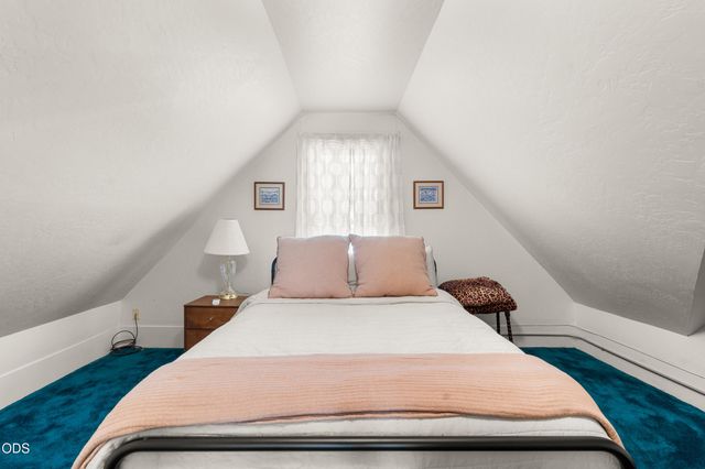 143 Granite Street, Ashland, OR 97520