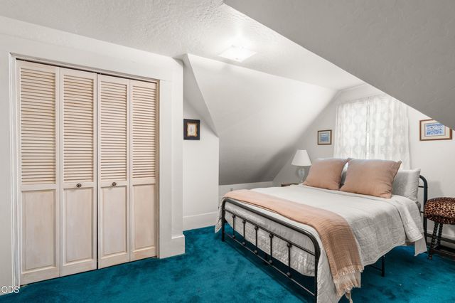 143 Granite Street, Ashland, OR 97520