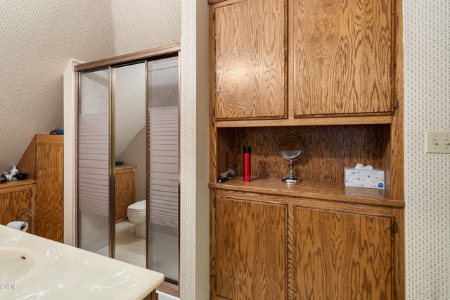 143 Granite Street, Ashland, OR 97520