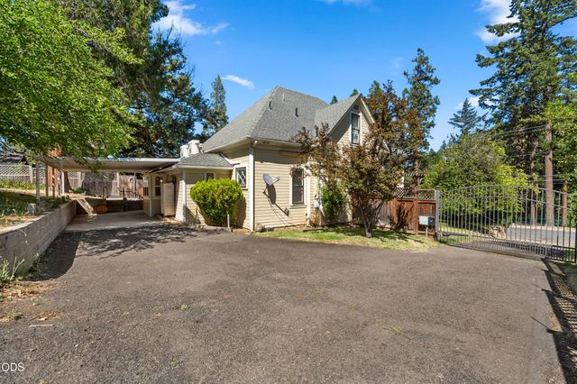 143 Granite Street, Ashland, OR 97520