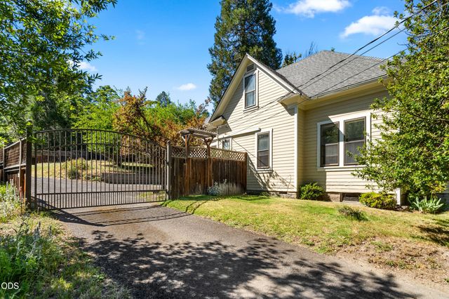 143 Granite Street, Ashland, OR 97520