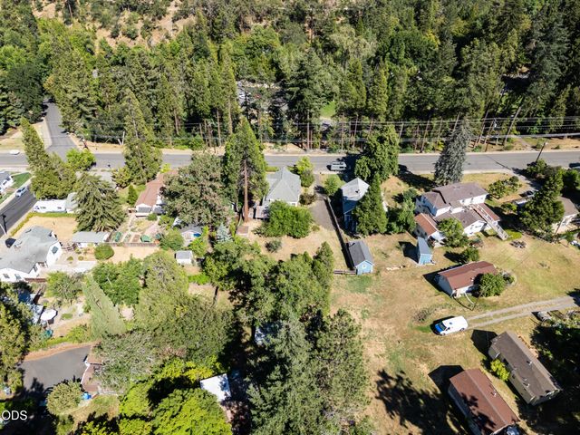 143 Granite Street, Ashland, OR 97520