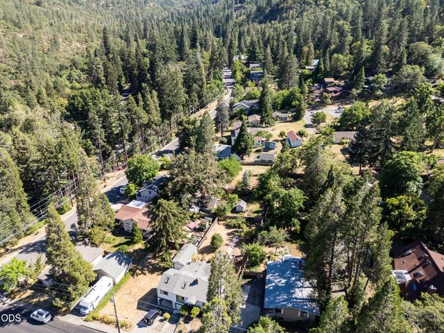 143 Granite Street, Ashland, OR 97520