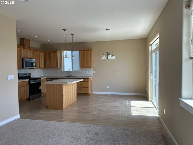 14120 Se STEELE St, Portland, OR 97236
