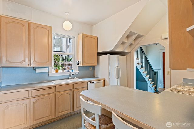 2902 S Jackson Street, Seattle, WA 98144