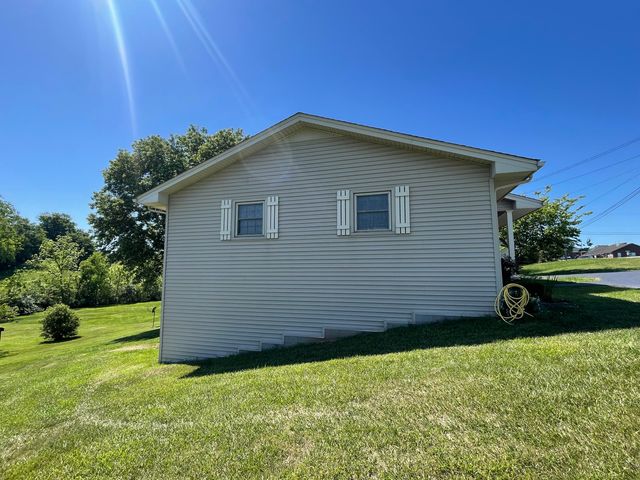561 Old Whitley Road, London, KY 40744