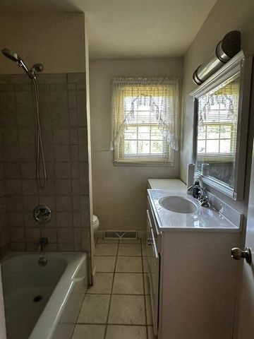 561 Old Whitley Road, London, KY 40744