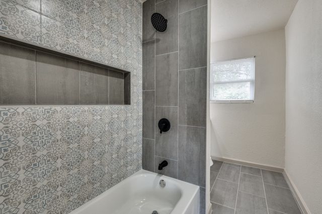 525 Harmon Road, Hurst, TX 76053