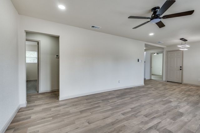 525 Harmon Road, Hurst, TX 76053
