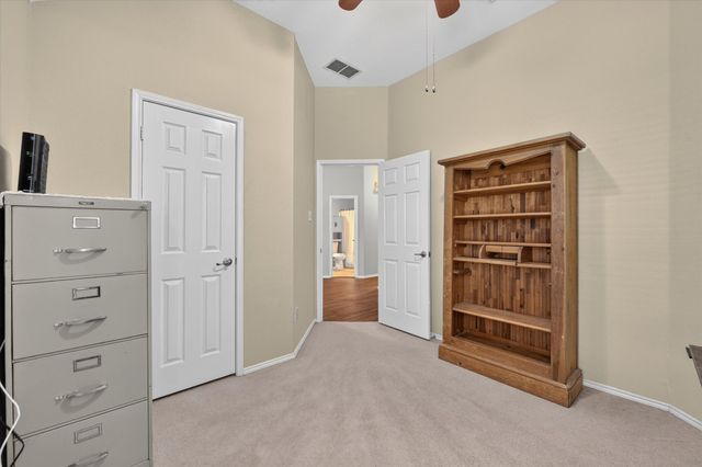 5717 Southern Hills Drive, North Richland Hills, TX 76180