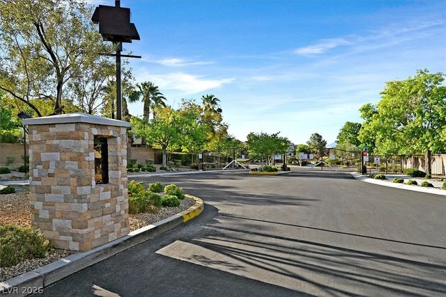 9404 JEWEL LAKE Avenue, Las Vegas, NV 89166