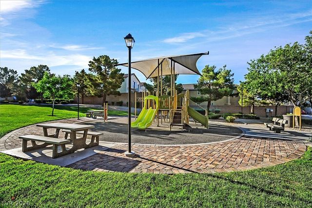 9404 JEWEL LAKE Avenue, Las Vegas, NV 89166