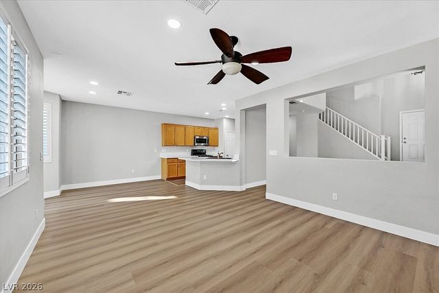 9404 JEWEL LAKE Avenue, Las Vegas, NV 89166